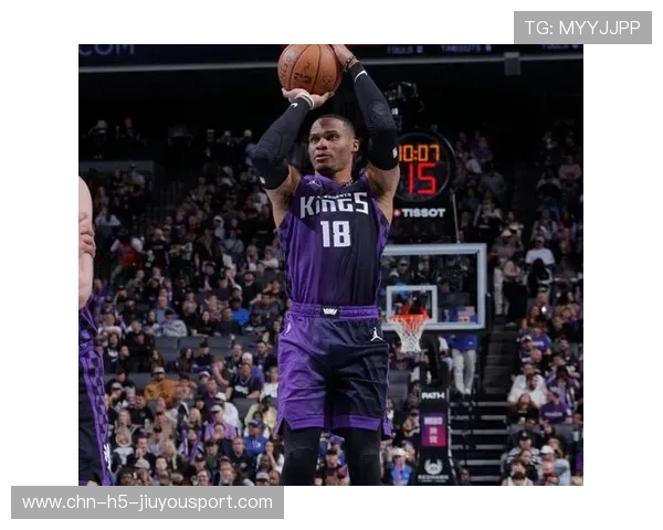 威少24+6+9国王惨败雷霆31分！赛后开会多人被追责施罗德罪魁祸首，威少有几次得分王