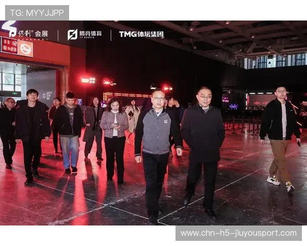 推动体育与新媒体深度融合的资讯中心，体育与传媒的融合与发展